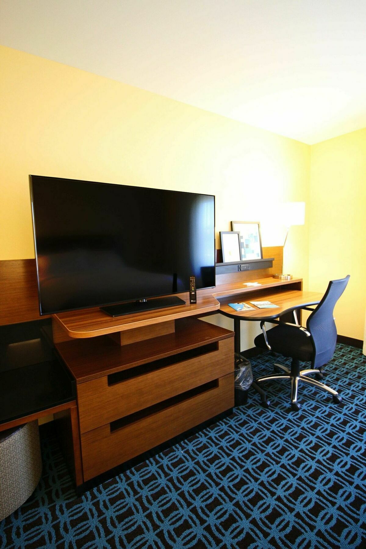 Fairfield Inn & Suites By Marriott London Bagian luar foto